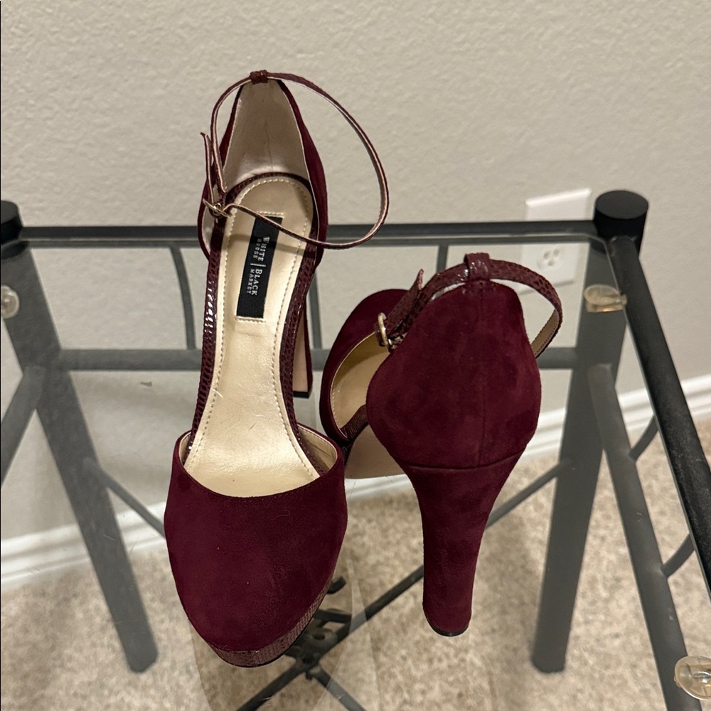 White House Black Market Suede Burgundy Ankle Strap Platform Heels Sz 10